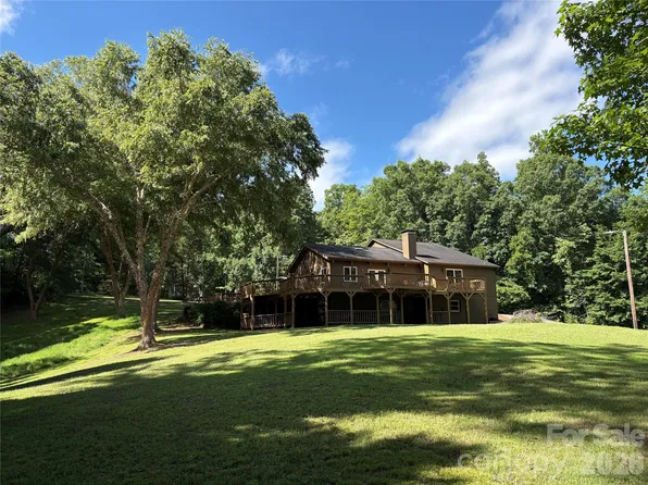 214 Fallingwood Cir, Gastonia, NC 28056