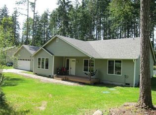 121 E Rasor Pl, Belfair, WA 98528