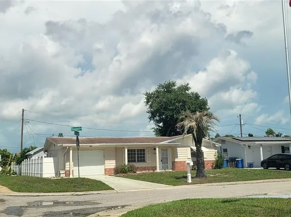 3243 Bayport Dr, Holiday, FL 34691