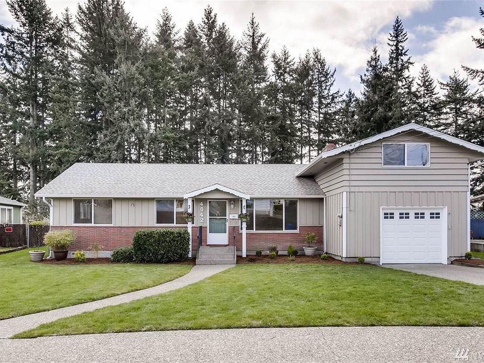 1st image of 4842 S 18th St