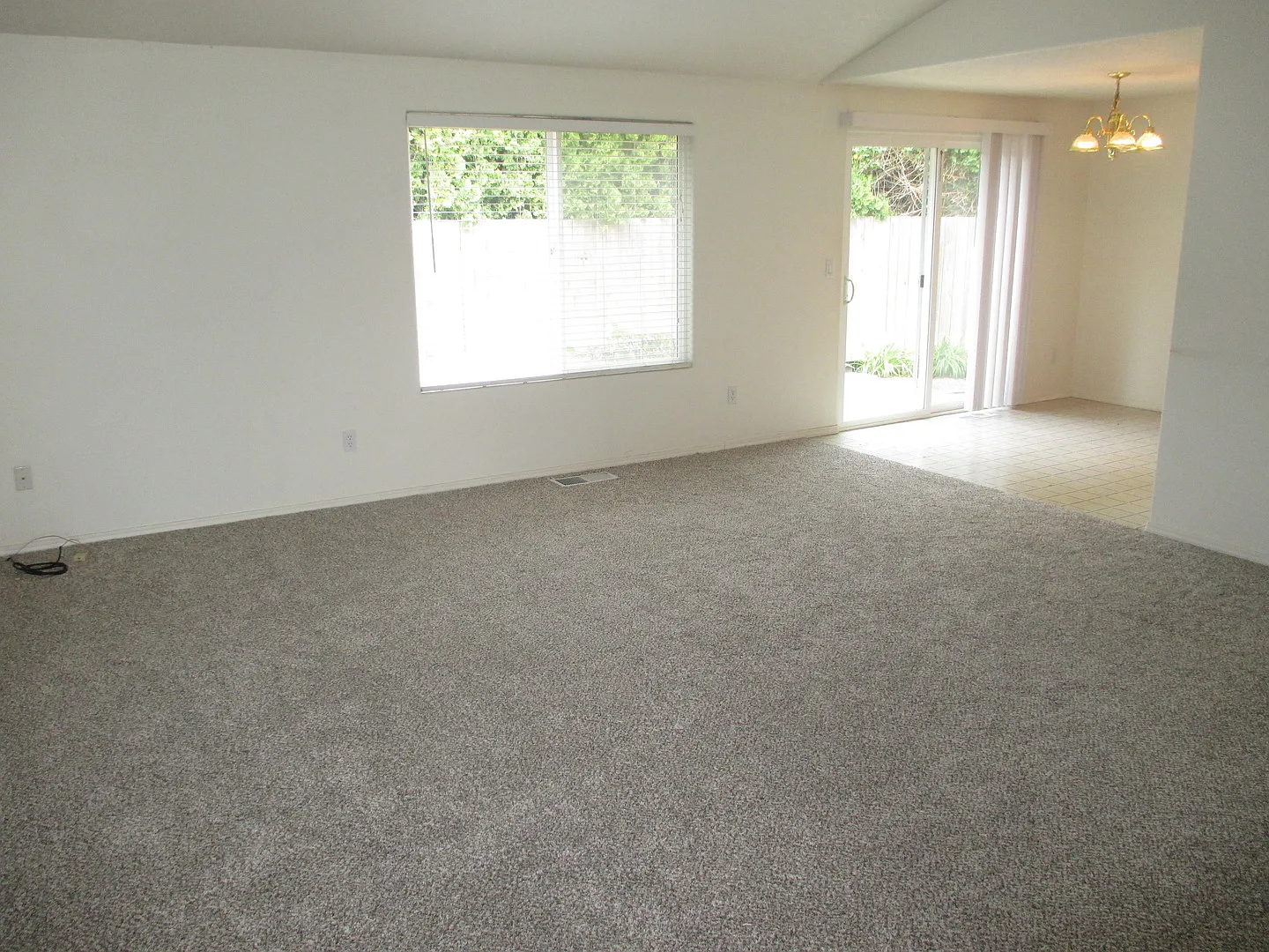 Three Bedroom Home on Corner Lot — Photo 4