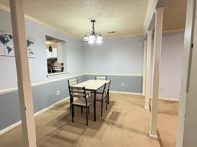 4614 Glanmire Dr — Photo 4