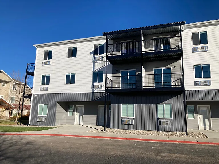 89 Village Dr #3 — Photo 1