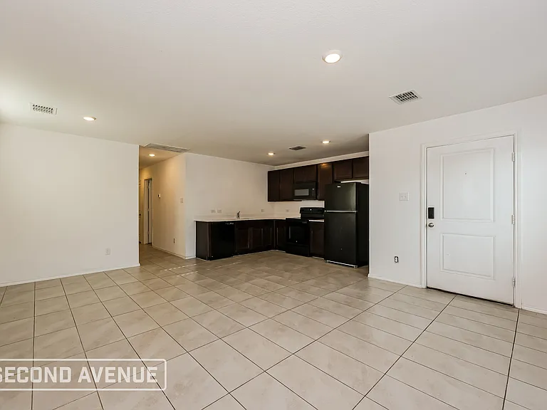 8732 Texas Risinger Dr — Photo 6