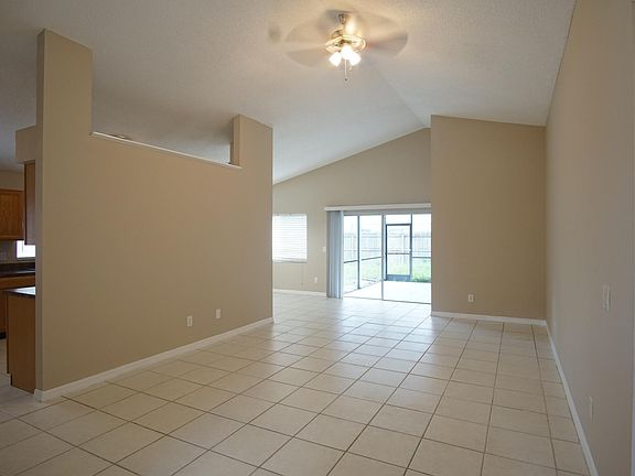 2nd image of 460 Morning Glory Dr