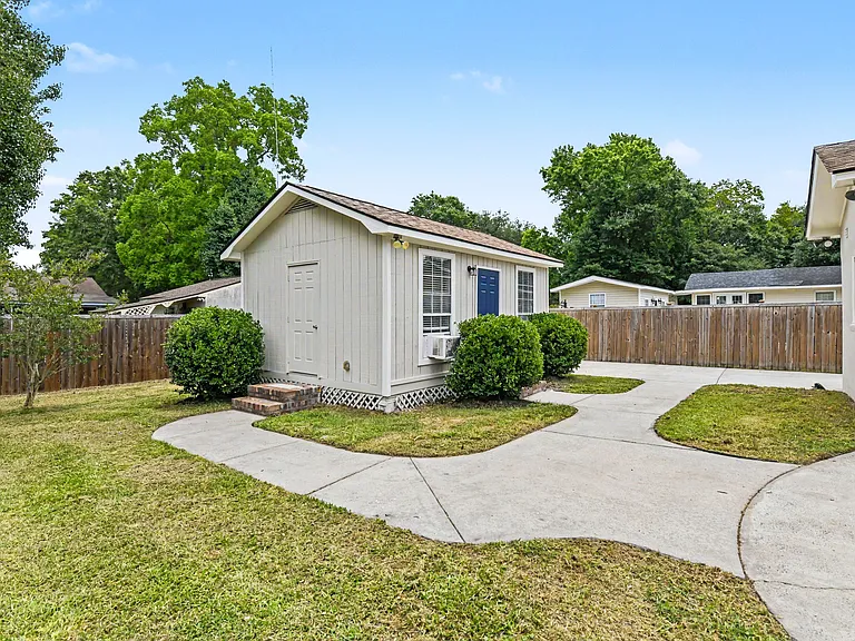 18 Ophir Dr — Photo 39