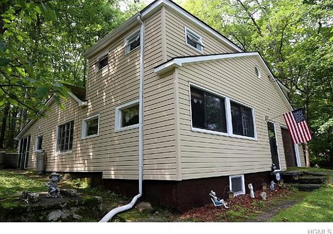 1st image of 35 Laurel Ln