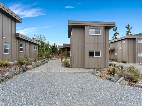 9336 Cabin Way, Lake Cowichan, BC V0R 2G1