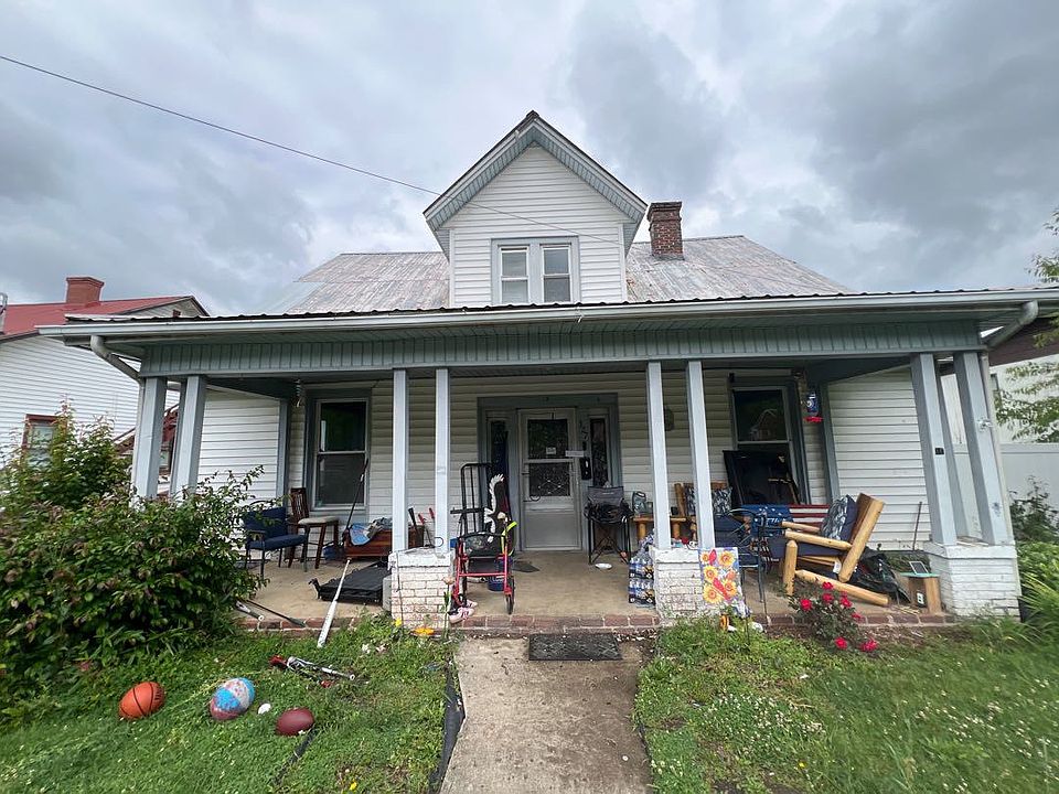 2nd image of 327 Joslyn Ave