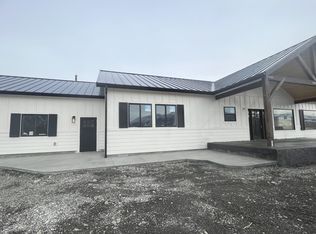 857 Nw Brg, Saint John Day, OR 97845