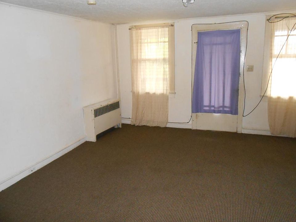 1st image of 203 N Bromley Ave