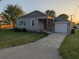 800 S 7th St, Rochelle, IL 61068