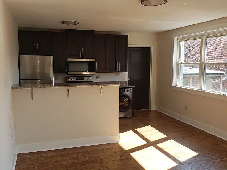 1435 N 2nd St #2R — Photo 1