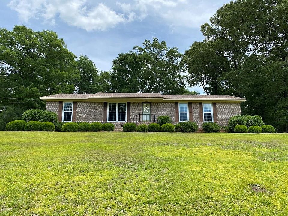 1st image of 830 Evergreen Dr