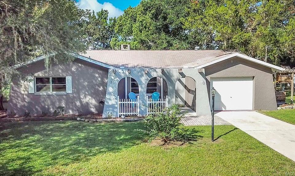 1st image of 841 N Hollywood Cir