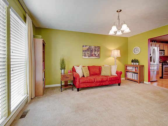 5th image of 26398 Morning Glory Ln
