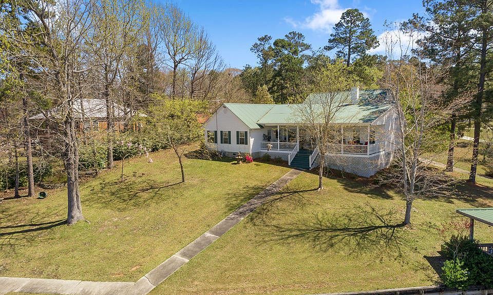 1st image of 93 Clearwaters Dr