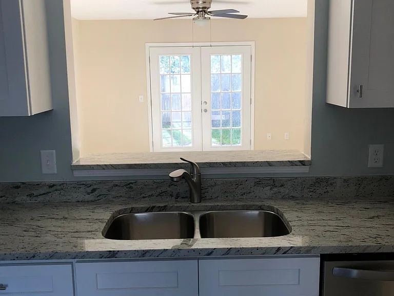 4 Jasmine Pl — Photo 7