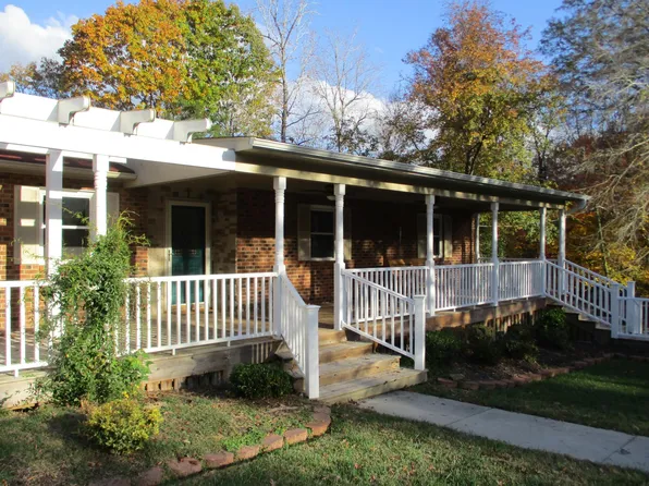 7770 Eversfield Rd, Summerfield, NC 27358