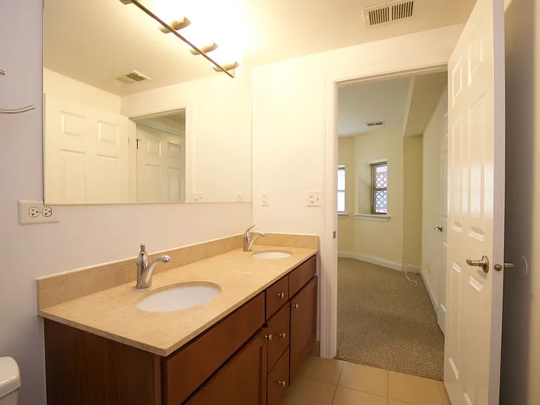 2834 N Albany Ave #6H — Photo 13