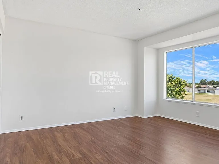 4201 W 5th St #332 — Photo 11
