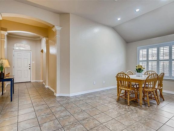5th image of 11712 Larch Valley Dr