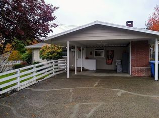 805 S Hill Dr, Reedsport, OR 97467