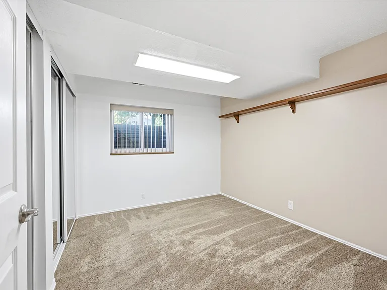Fourth bedroom