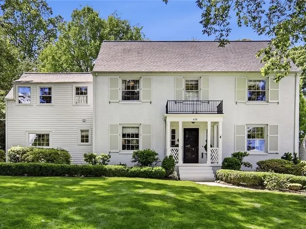 628 Roslyn Rd, Winston Salem, NC 27104