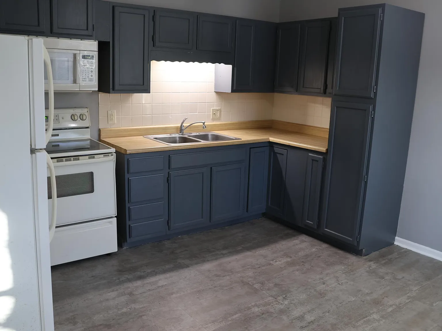 2 bed, 850 sqft, $1,277 — Photo 4