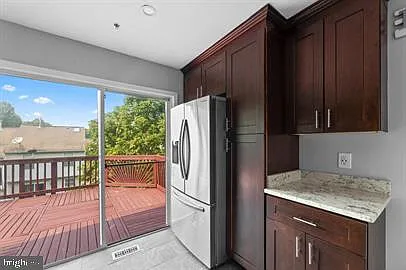 10907 Daniel Sim Ct — Photo 5