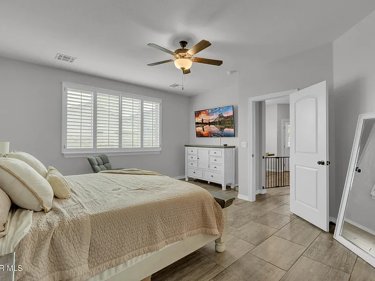 12316 Desert Path Ct — Photo 11
