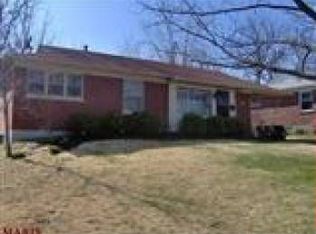 7951 Aldershot Dr, Saint Louis, MO 63123