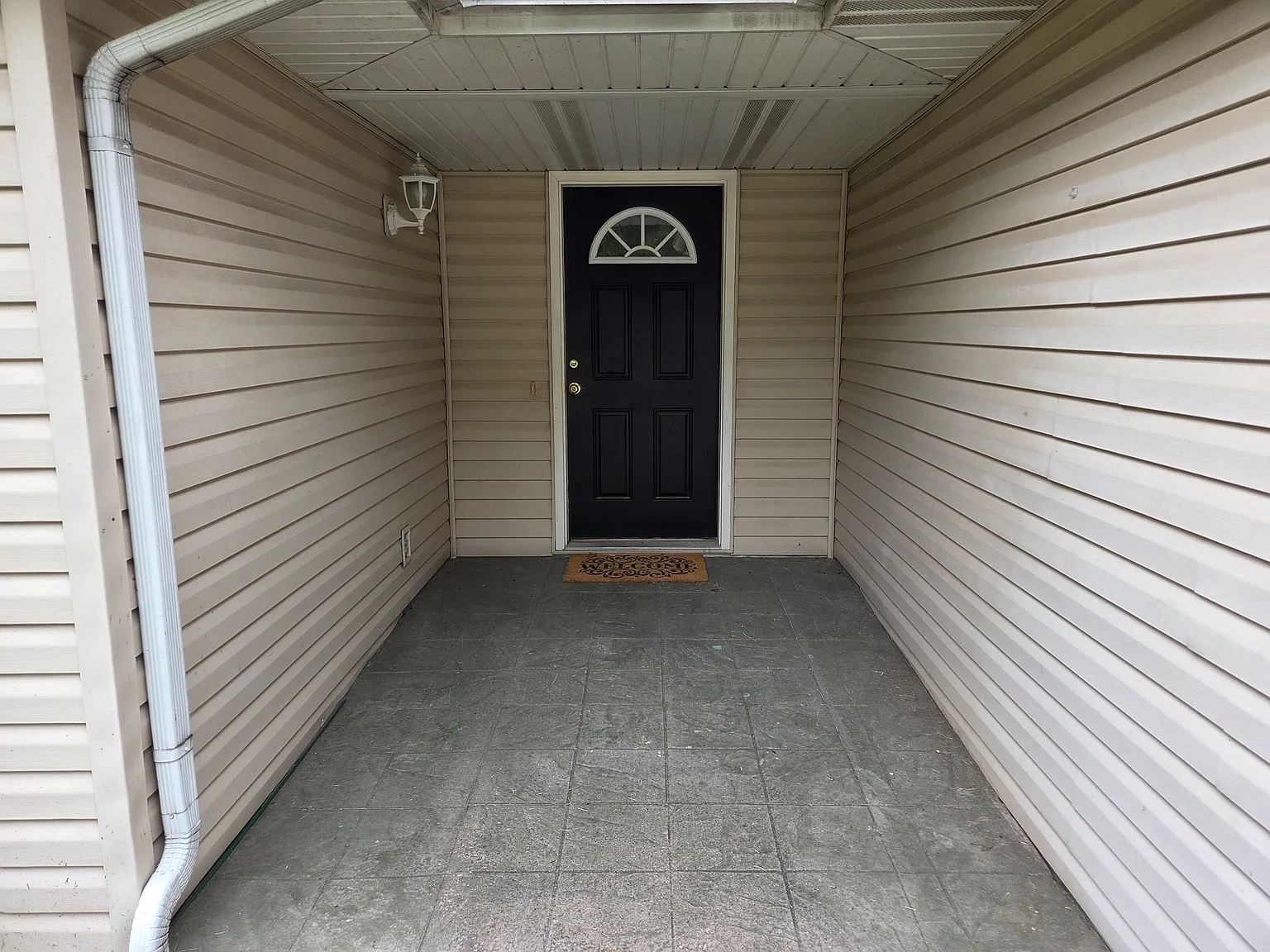 3 bed, 1397 sqft, $1,625 — Photo 3