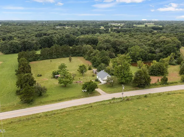 6068 Oakridge Ct, Fulton, MO 65251