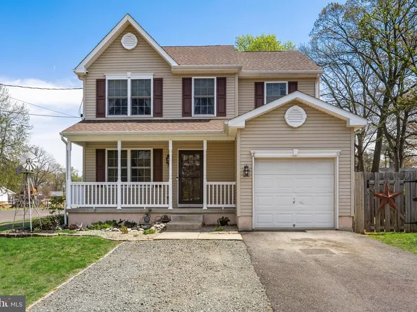 17 Delaware Ave, Hainesport, NJ 08036