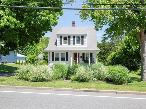 124 Beach St, Westerly, RI 02891