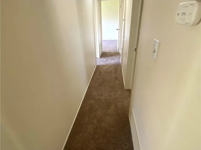 700 E Orangewood Dr — Photo 5