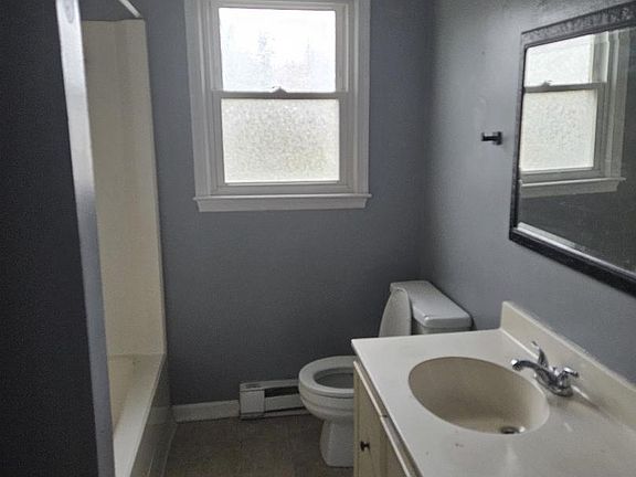 4th image of 523 Monticello St
