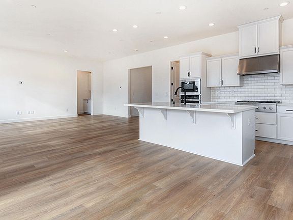 4th image of 1891 Petite Syrah Ln