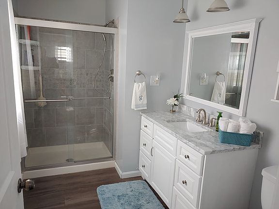 4th image of 34 Timberlane Dr