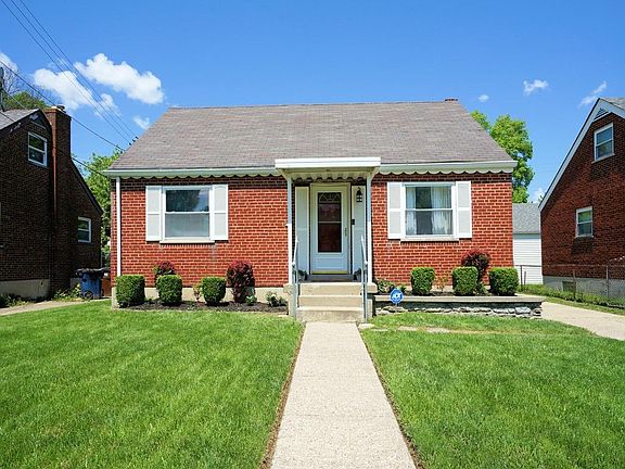 2nd image of 1510 Collegewood Ln