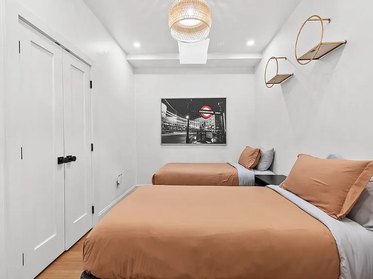 942 Pacific St #2 — Photo 15