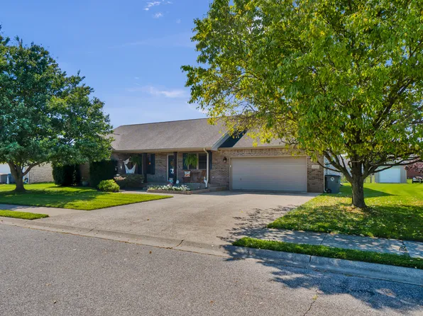 1906 Beverly Blvd, Seymour, IN 47274