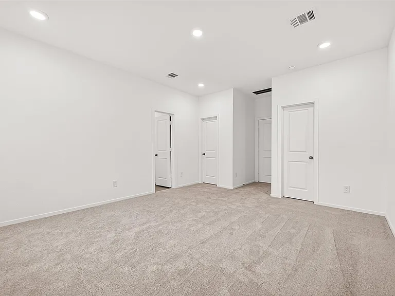 2226 Salinas Dr — Photo 21