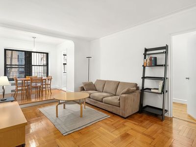 210 W 103rd St APT 2H, New York, NY, 10025