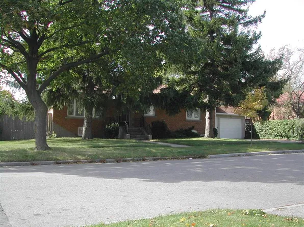 (undisclosed Address), Toronto, ON M1P 1Y2