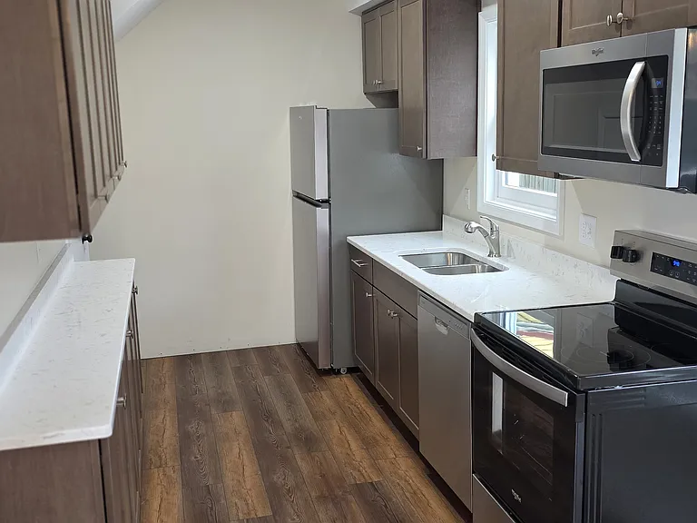 507 Caroline St #101 — Photo 7