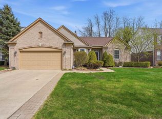 49570 Crusader Dr, Macomb, MI 48044