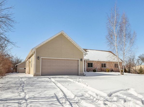 8209 North Port Washington ROAD, Fox Point, WI 53217